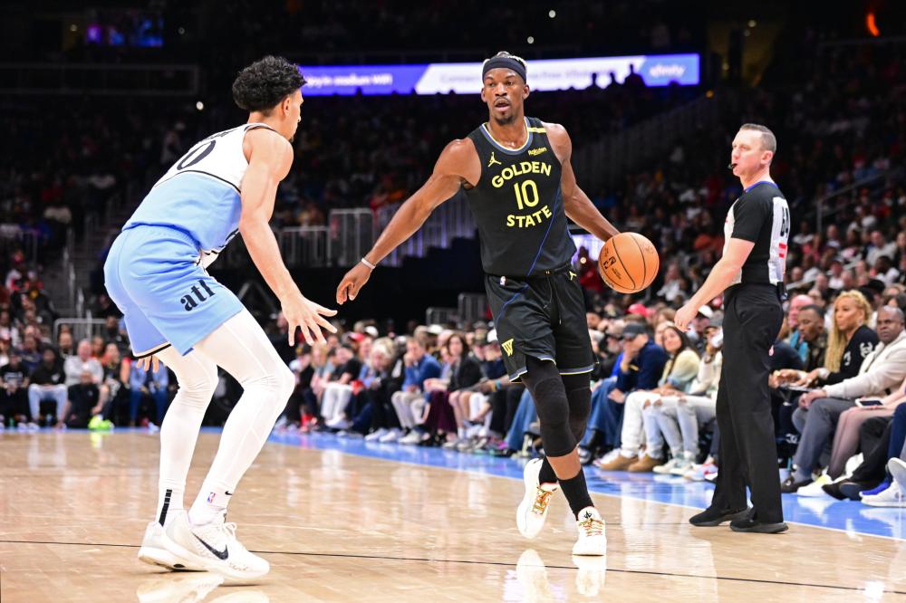 亨利：皇马半年就想换掉阿隆索太荒诞了，在那只会执教还不够