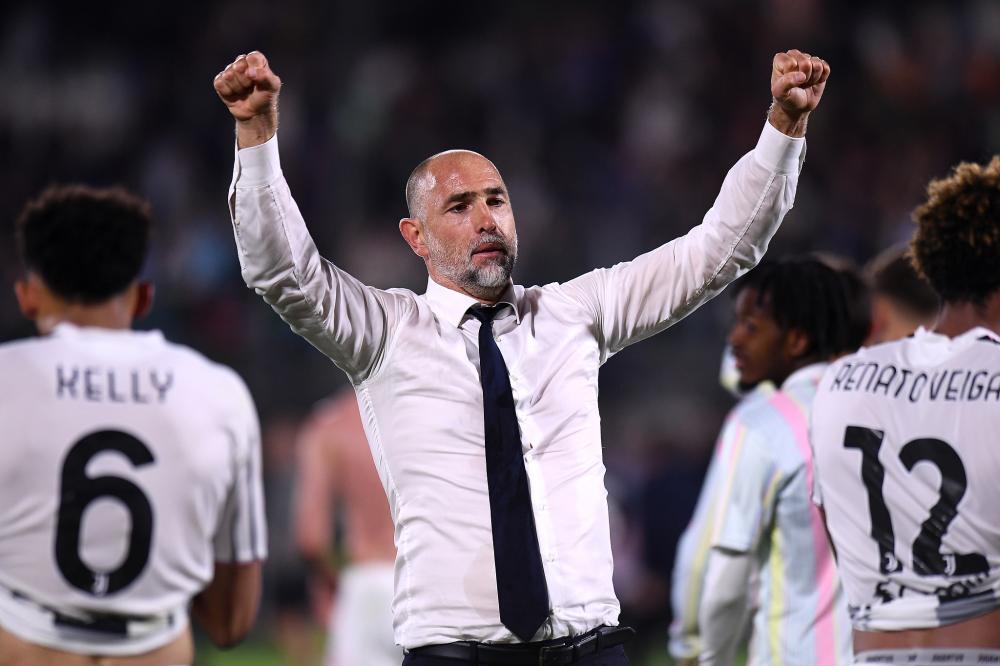 比肩大O！康宁汉姆成为第二位连赢6场&至少25分10助攻的球员